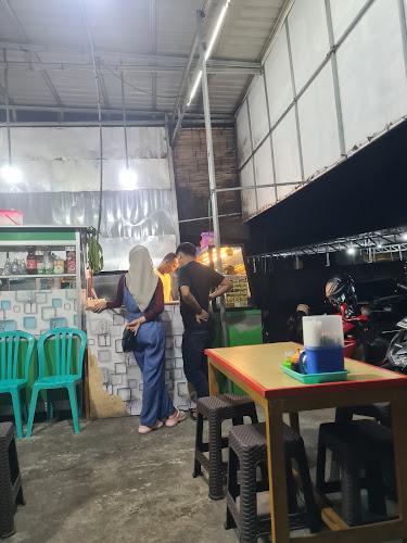 Opinii despre RM. Sambal Sedap în Kota Balikpapan - Gastronomi dan perhotelan