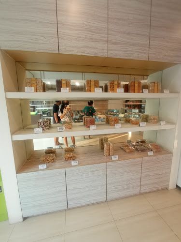 Kelurahan, Jalan Rungkut Asri RL 3A No 1, Kali Rungkut, Rungkut, Surabaya, East Java 60293