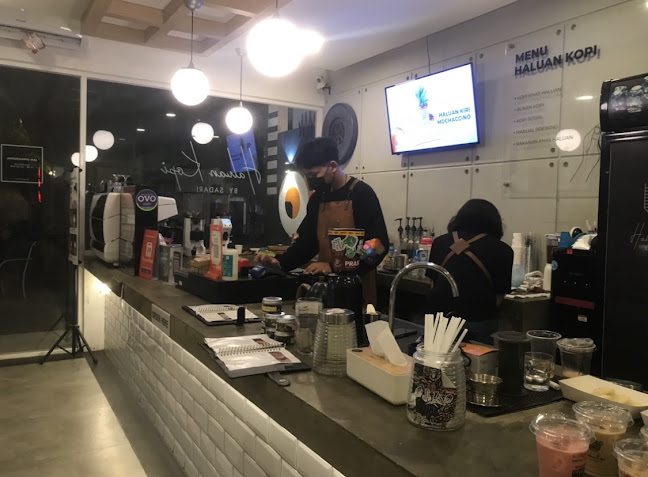 CRGJ+FMW, Kedung Lumbu, Kec. Ps. Kliwon, Kota Surakarta, Jawa Tengah 57133