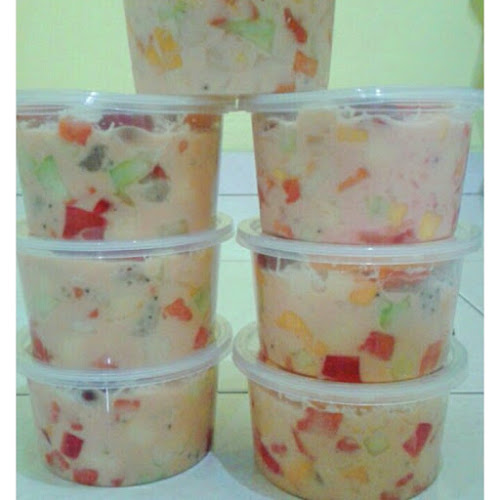 Salad Buah Dedew Anggita