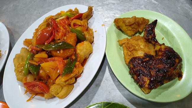 Yayuk Seafood - Gastronomi dan perhotelan