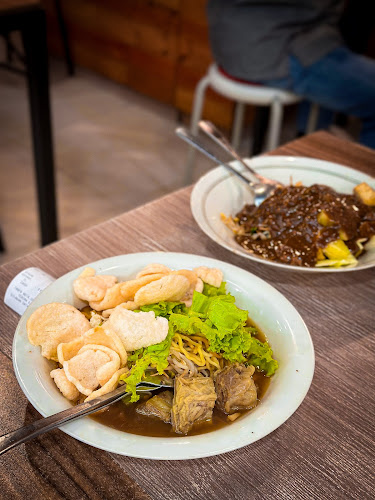 Comentarii opinii despre Lontong Mie Ny. MARLIA Tunjungan Plaza