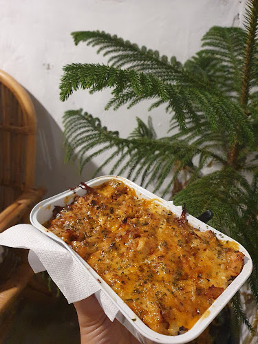 kuasarasa_Warning - Gastronomi dan perhotelan