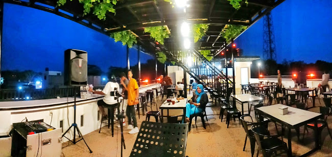LIQUID CAFE ROOFTOP - Kota Tebing Tinggi