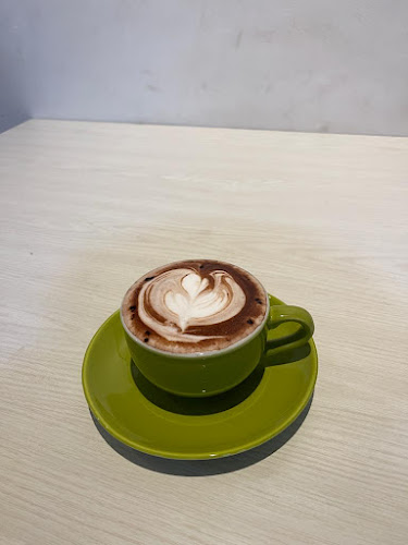 Jl. Tumapel No.35, Keputran, Kec. Tegalsari, Surabaya, Jawa Timur 60265