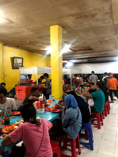 Opinii despre Bebek Yamelia în Kota Denpasar - Gastronomi dan perhotelan