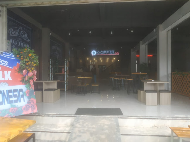 Opinii despre Coffee Talk în Kota Blitar - Gastronomi dan perhotelan