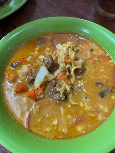 Iga Bakar Pak Sarwon - Gastronomi dan perhotelan