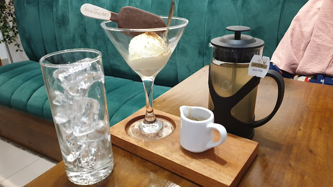 Opinii despre LUXE & CO. în Kota Tanjung Pinang - Gastronomi dan perhotelan