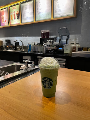 Starbucks Karunrung - Gastronomi dan perhotelan