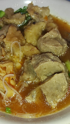 Opinii despre Bakso & Mie Ayam Anisa în Kota Denpasar - Gastronomi dan perhotelan