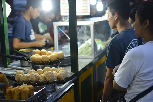 Opinii despre Onde Onde Pak Djadi în Kota Yogyakarta - Gastronomi dan perhotelan