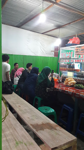 Comentarii opinii despre Ayam Lalapan Surabaya