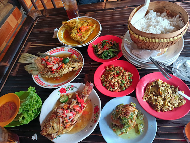 Rumah Makan Khas Betawi Babeh Sadeli - Gastronomi dan perhotelan