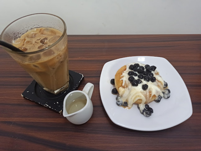 Opinii despre Lekker Doughnuts & Kacapiring în Kab. Tasikmalaya - Gastronomi dan perhotelan