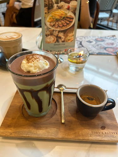 Comentarii opinii despre Toby's Estate , Grand Batam Mall