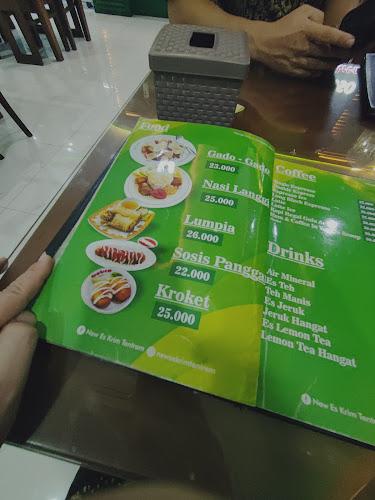 Es Krim Tentrem, Mesen (est.1952) - Gastronomi dan perhotelan