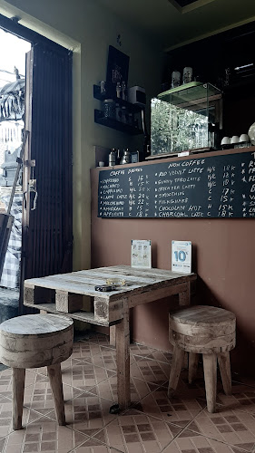 Opinii despre wakoka kopi în Kota Denpasar - Gastronomi dan perhotelan