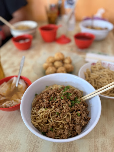 Jl. Kejaksaan No.7, Braga, Kec. Sumur Bandung, Kota Bandung, Jawa Barat 40111