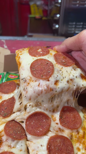 Opinii despre Pizza Karuna Stand 1 în Kota Denpasar - Gastronomi dan perhotelan