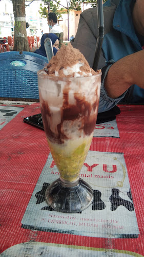 Opinii despre Es Teler 77 Monumen 40.000 Jiwa în Kota Parepare - Gastronomi dan perhotelan