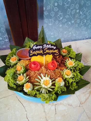 Tumpeng mama