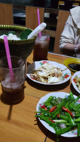 Rumah Makan Saung Babeh Setu - Gastronomi dan perhotelan