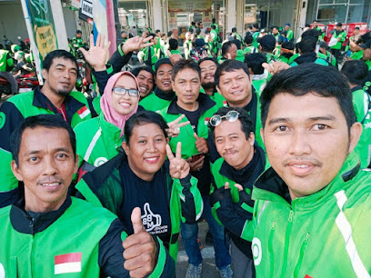 PANGKALAN GAGAK BERSATU (Gojek Makassar 411).