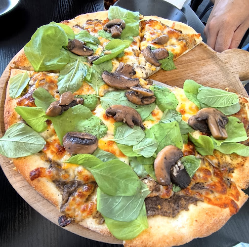 Miglio Pizza & Bakery - Gastronomi dan perhotelan