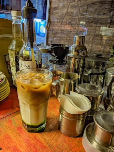 Opinii despre Kedai kopi & angkringan în Kota Semarang - Gastronomi dan perhotelan