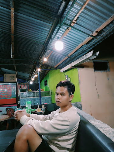 Kedai Tanpa Nama & V2 - Gastronomi dan perhotelan