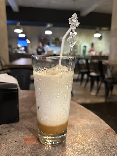 Opinii despre Spaceground Coffee and Eatery în Kota Banjarmasin - Gastronomi dan perhotelan