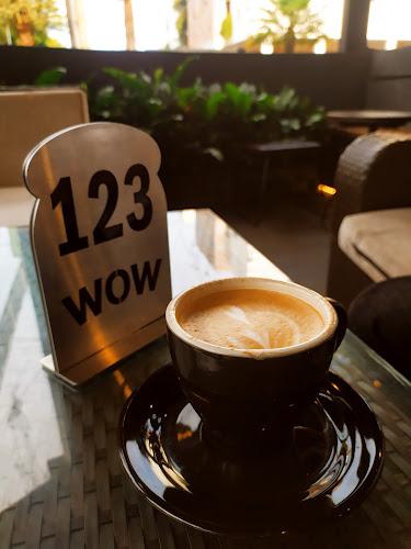 Opinii despre WARUNK WOW KWB în Kota Batu - Gastronomi dan perhotelan