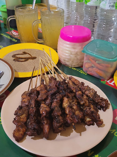Sate Ayam Tegal Pak Tjasmadi Sidjan