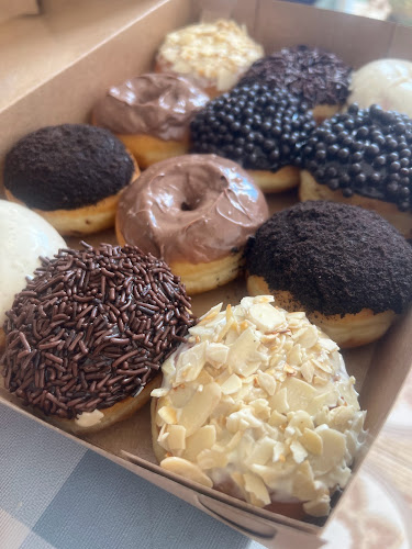 Opinii despre Donuts 55 în Kota Tangerang Selatan - Gastronomi dan perhotelan