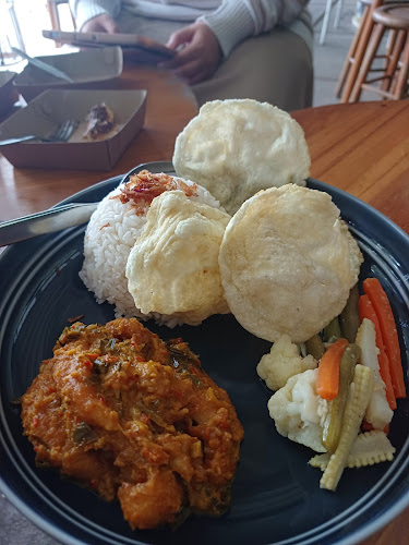 Dadi's Coffee Garden - Gastronomi dan perhotelan