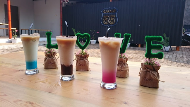 Cafe Garage55 - Gastronomi dan perhotelan