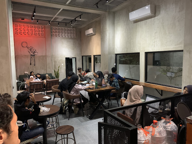 Brewbrothers Coffee House - Kota Makassar