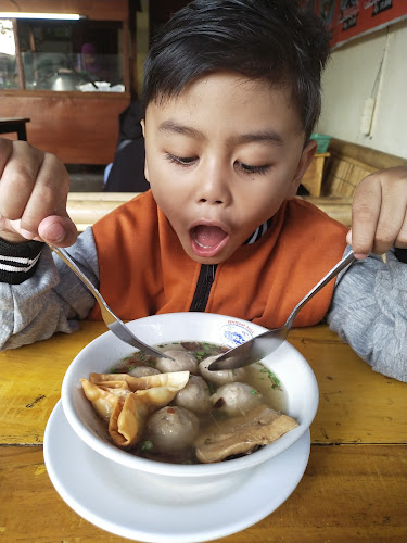 Bakso karomah - Kota Mataram