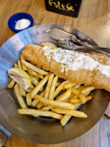 Fish & Co. - Tunjungan Plaza 5