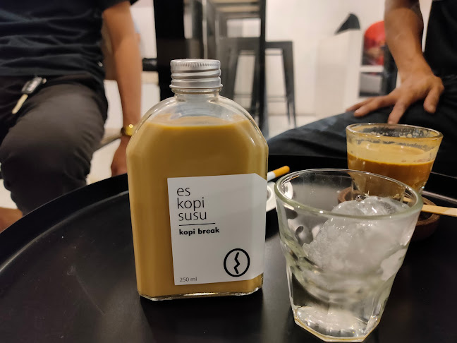 Opinii despre Kopi Break în Kota Makassar - Gastronomi dan perhotelan