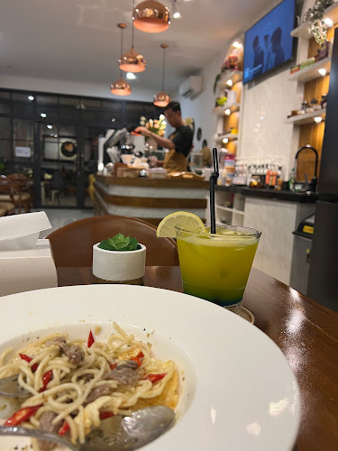 LUXE & CO. - Kota Tanjung Pinang