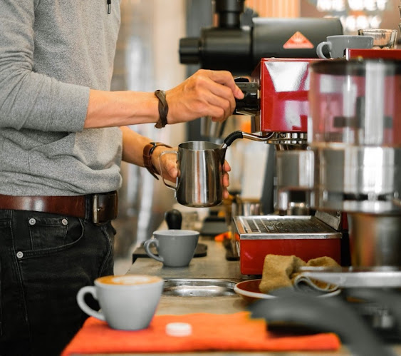 Jl. Lengkong Besar No.62, Cikawao, Kec. Lengkong, Kota Bandung, Jawa Barat 40261