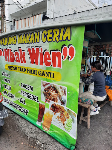 Warung Makan Ceria "Mbak Wien"