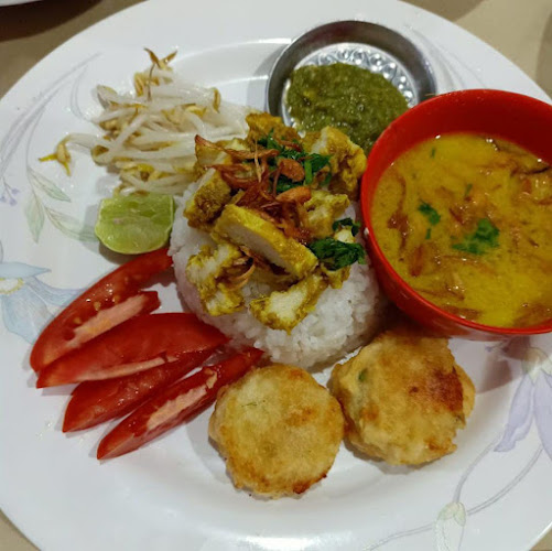 Opinii despre Nasi vegetarian.Lekkia Tanjungbalai în Kota Tanjung Balai - Gastronomi dan perhotelan