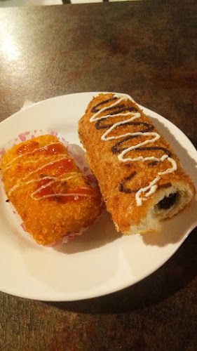 Cafe Mella - Gastronomi dan perhotelan