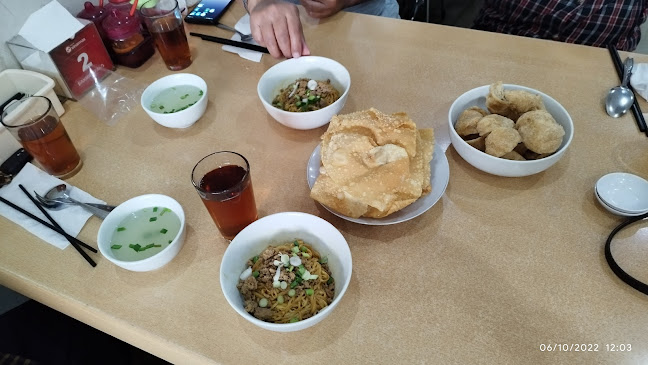 Jl. Pasir Kaliki No.71B, Arjuna, Kec. Cicendo, Kota Bandung, Jawa Barat 40172