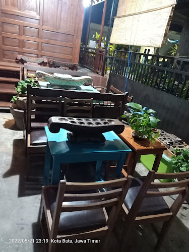 Opinii despre Kedai Omah Kayu în Kota Batu - Gastronomi dan perhotelan