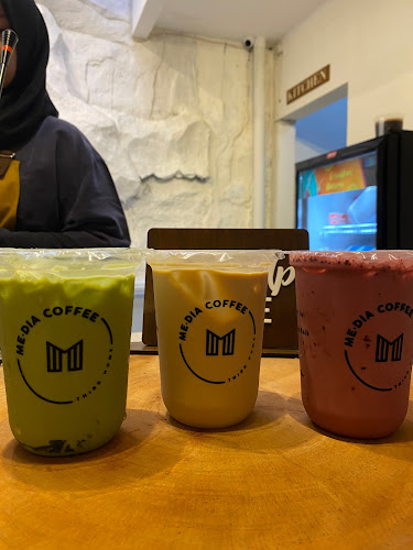 Me.Dia Coffee and Space - Gastronomi dan perhotelan