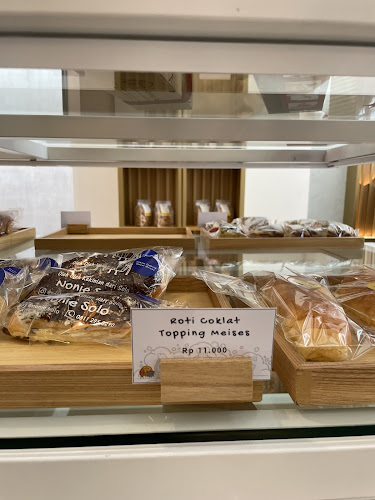 Jl. Ir. Juanda No.88, Gandekan, Kec. Jebres, Kota Surakarta, Jawa Tengah 57122